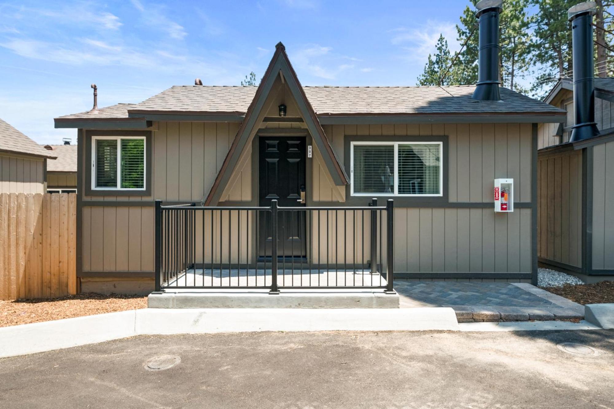 Big Bear Frontier Villa Big Bear Lake Exterior photo