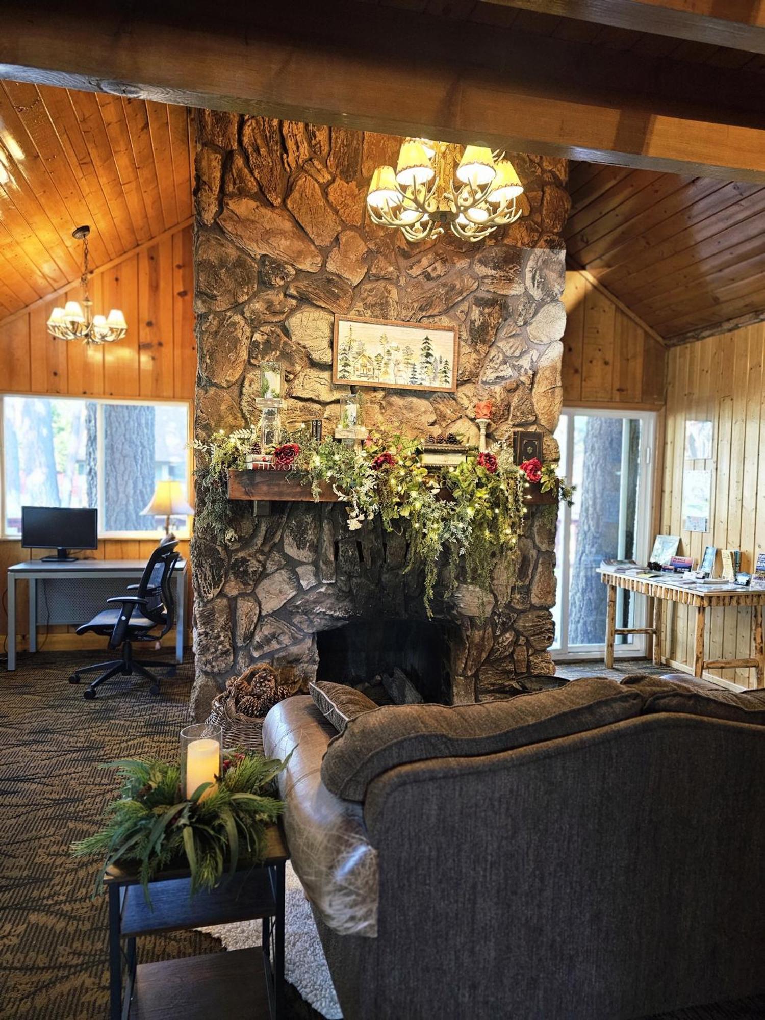 Big Bear Frontier Villa Big Bear Lake Exterior photo